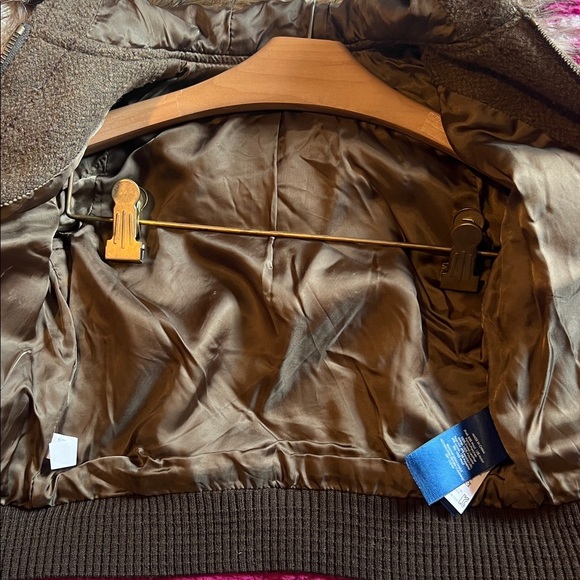 Ralph Lauren classic polo bomber with “fur” trim hood size 4 - Picture 8 of 8